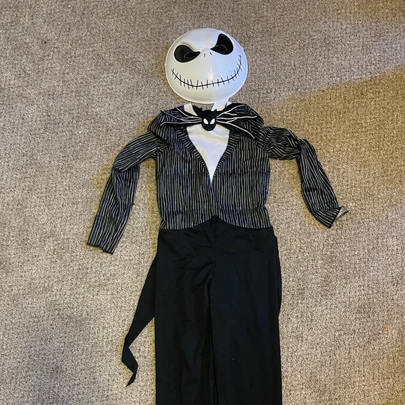 JACK SKELLINGTON KIDS HALLOWEEN COSTUME WITH MASK! SIZE M 7-8